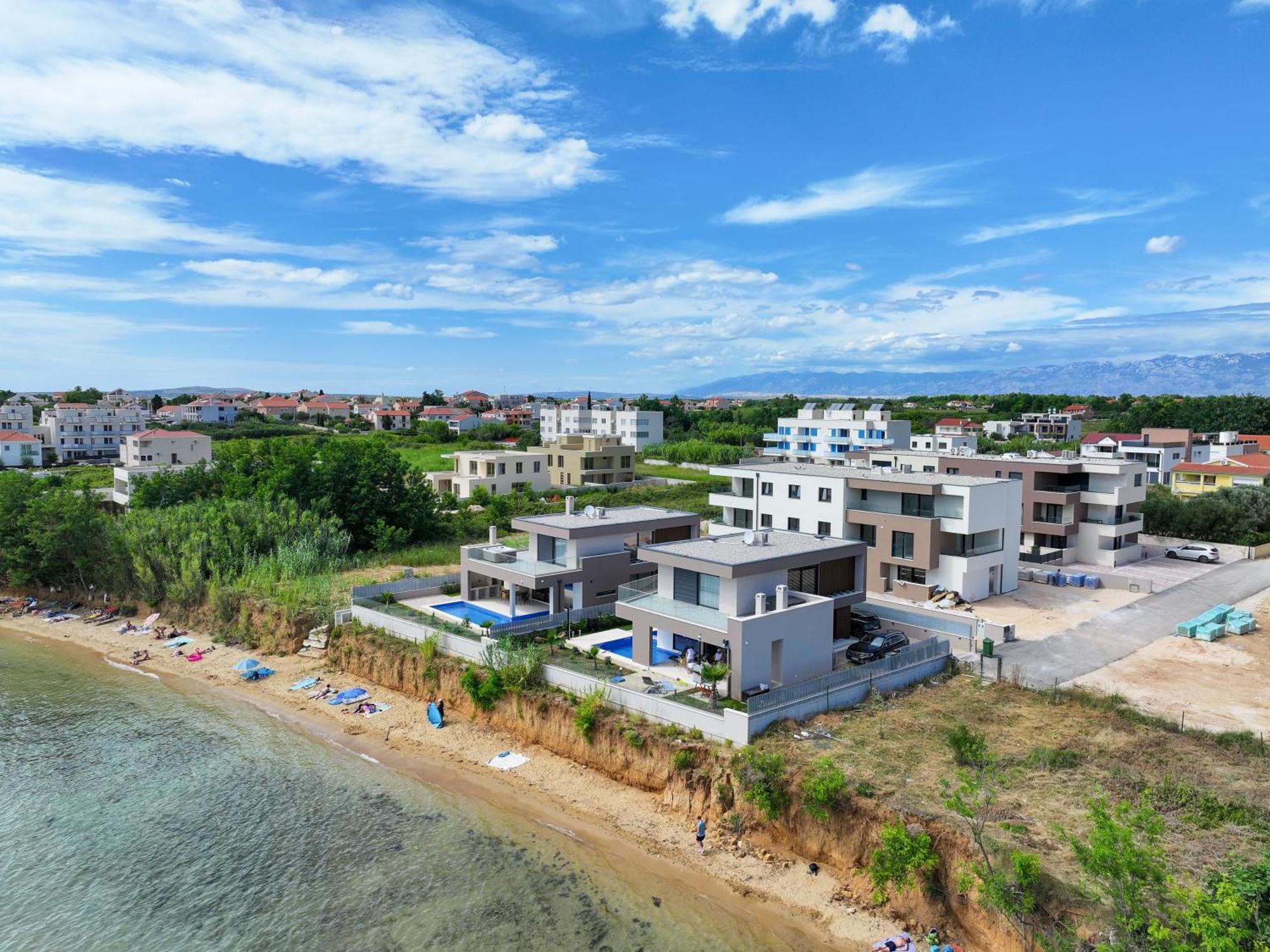 Deluxe Apartments Privlaka On The Sand Luaran gambar