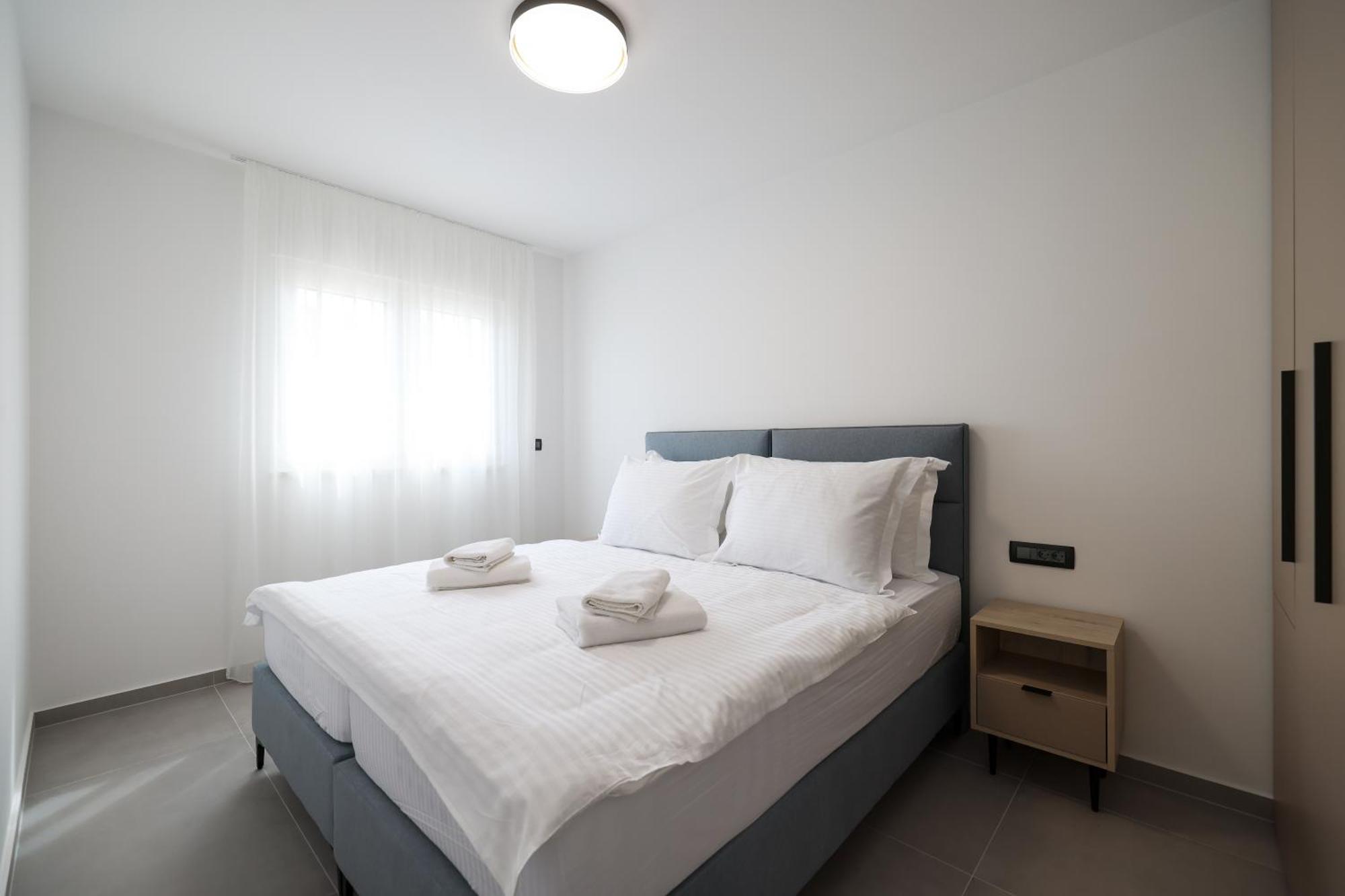 Deluxe Apartments Privlaka On The Sand Luaran gambar