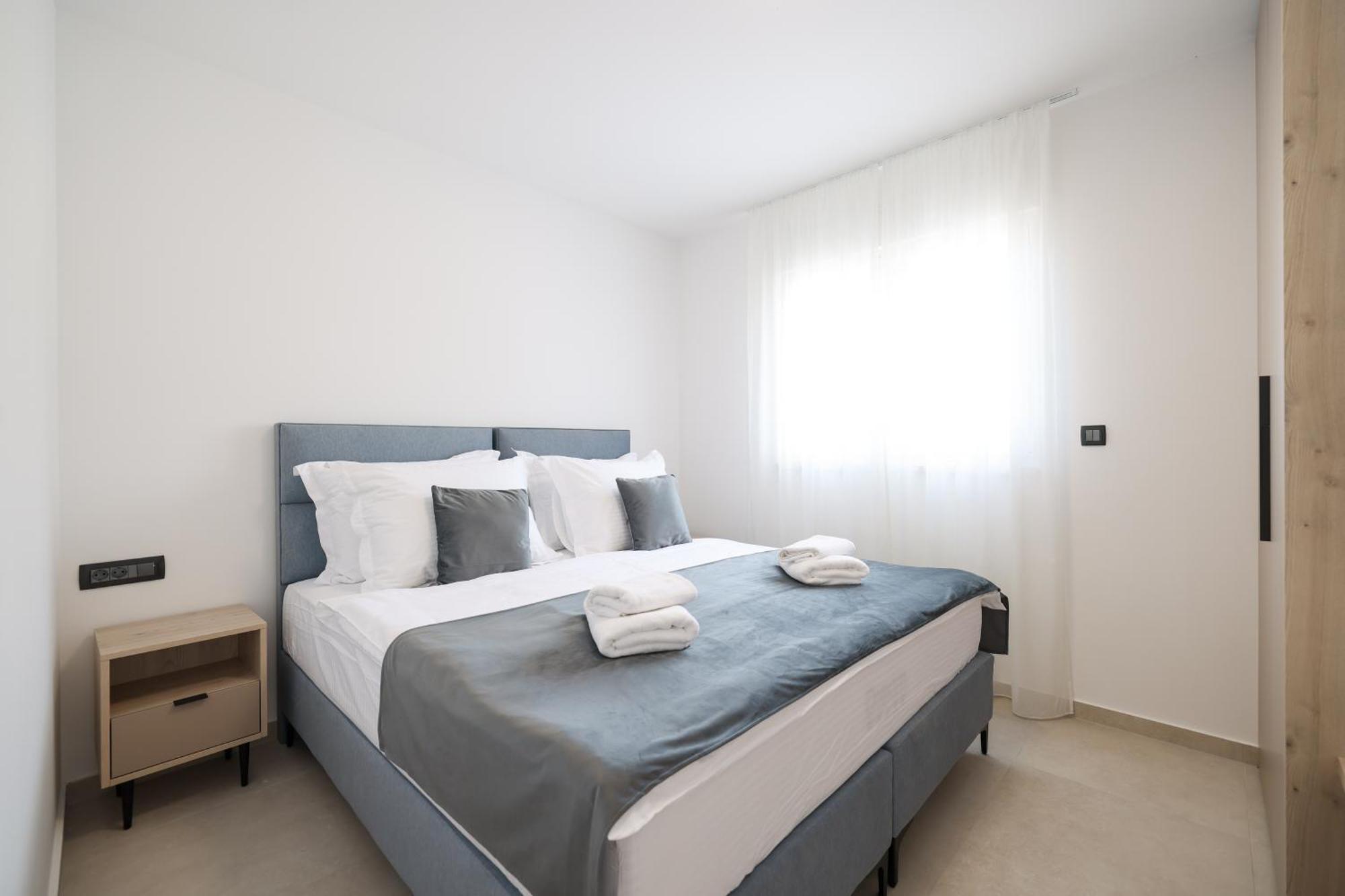 Deluxe Apartments Privlaka On The Sand Bilik gambar