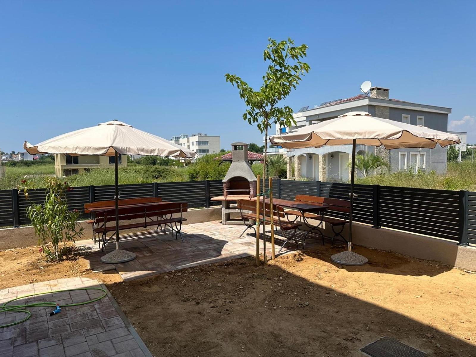 Deluxe Apartments Privlaka On The Sand Luaran gambar